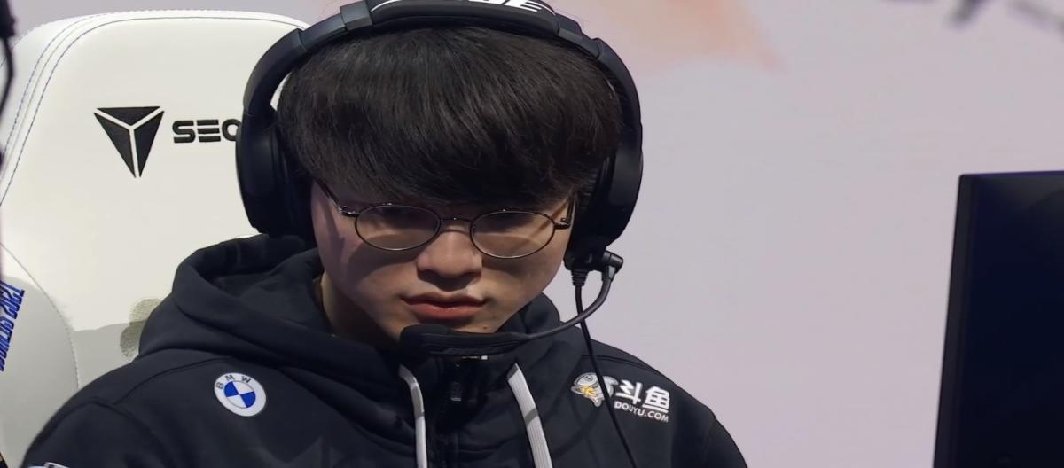 Serious teaching is outdated, and the popularity of League of Legends anchors has declined, and they have been forced to switch to playing other games. (II)