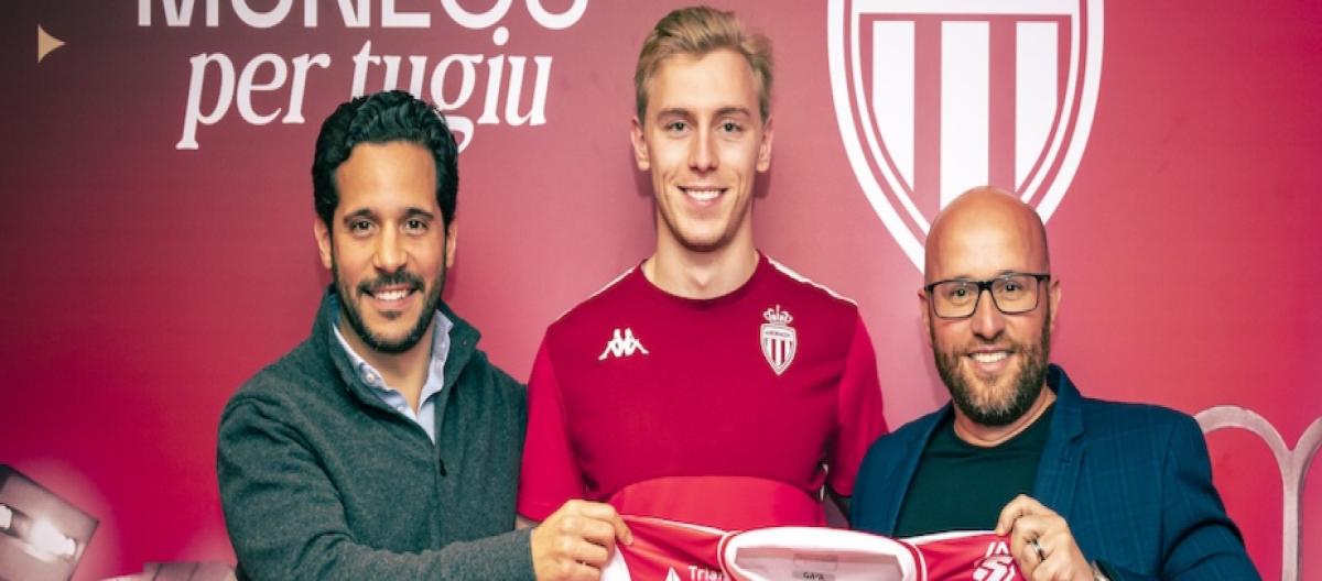 Monaco signs 21-year-old Danish center forward Mika Bires with a contract until June 2029