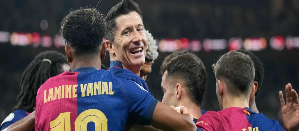 Spanish Super Cup - Rafinha scored twice as Barcelona beat Real Madrid 5-2 to win the title