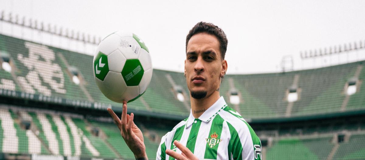 Manchester United winger Anthony joins Betis on loan with no buyout clause
