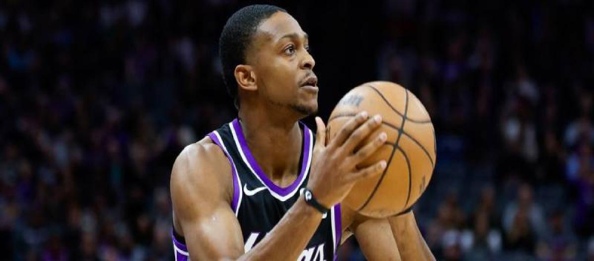 达龙·福克斯正式加盟圣安东尼奥马刺队