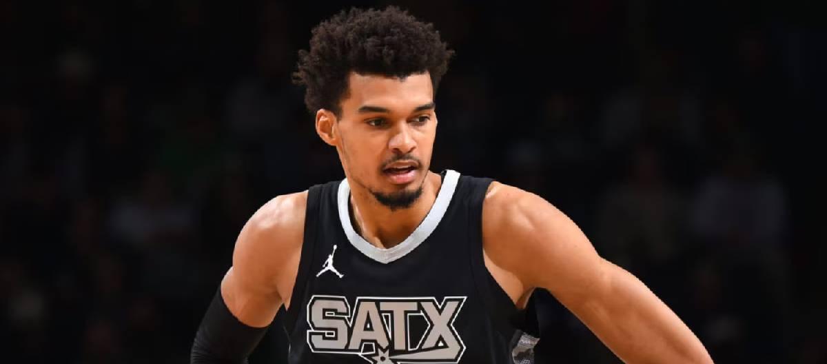 维克托·文班亚马右肩深静脉血栓，将缺席本赛季剩余比赛