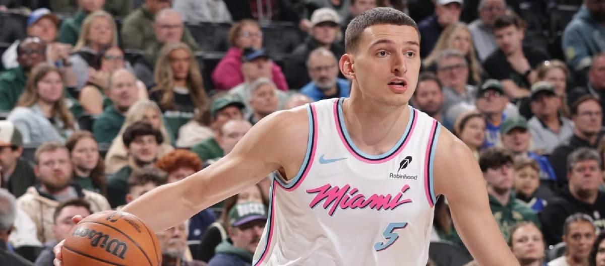 尼古拉·约维奇右手骨折，将缺阵至少四周