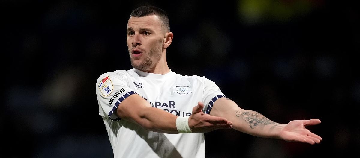 奥斯马伊奇被指控涉及种族歧视的言论，但球员否认