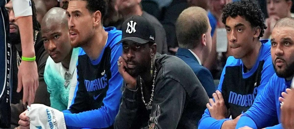 Mavericks official: Irving has successfully undergone surgery to repair the torn anterior cruciate ligament of his left knee