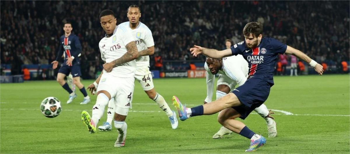 Champions League - Kvaratskhelia scores as Paris Saint-Germain beat Aston Villa 3-1