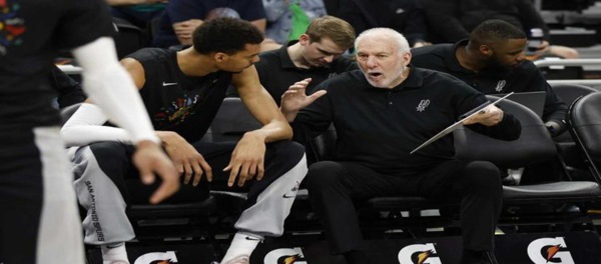 Mitch Johnson officially takes over as Spurs coach, Popovich steps back to serve as chief operating officer