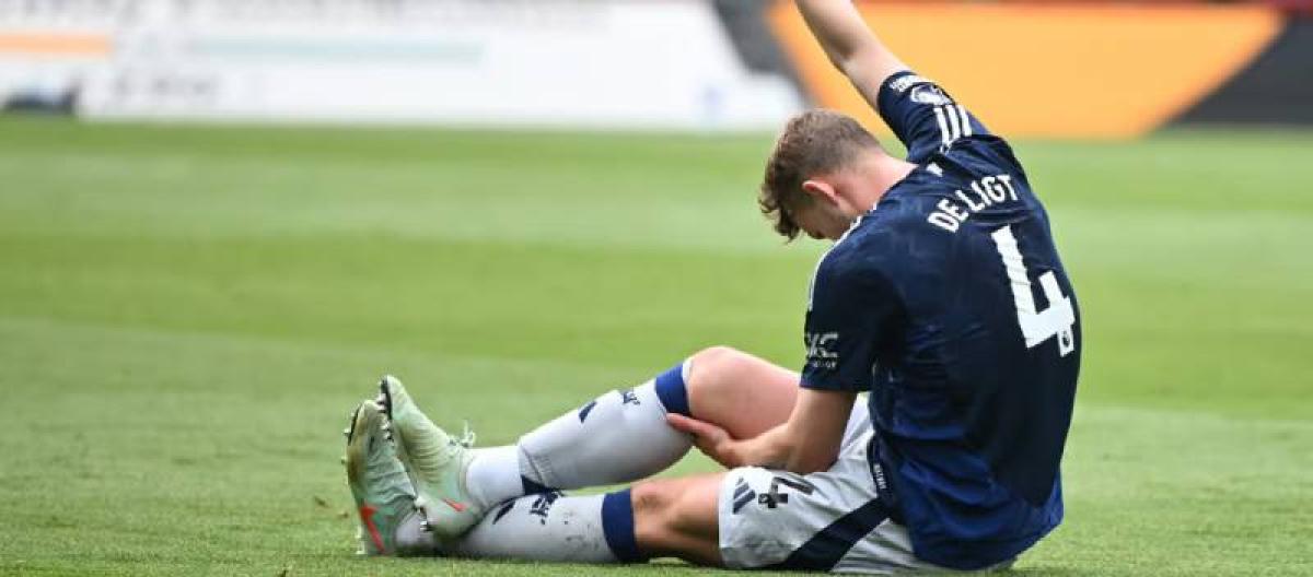 Matthijs de Ligt injured during the match, coach Amorim worried about the future lineup