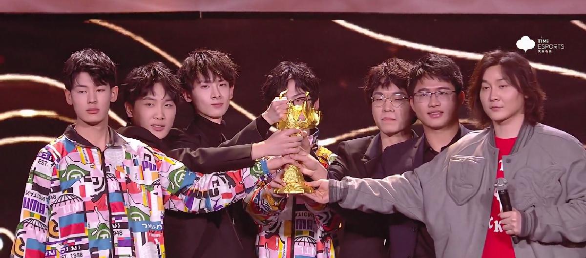 王者荣耀：靠嘲讽主播蹭热度，狂魔哥锐评张大仙被网民讨伐。（二）