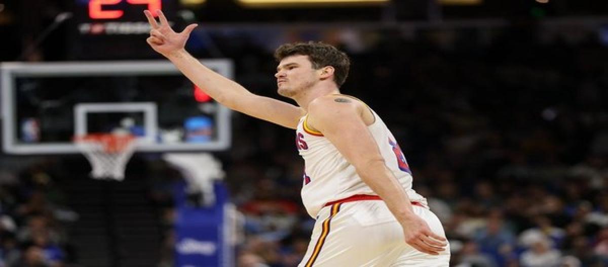 勇士新星波斯特获4张第二选票斩获4分 惜败无缘最佳新秀阵容