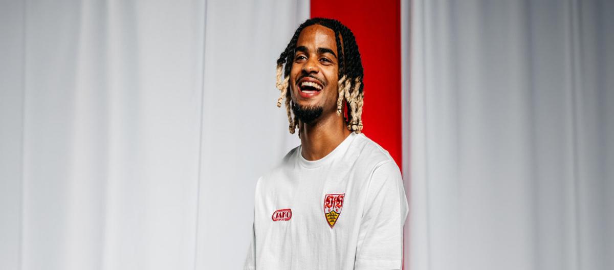 官方:斯图加特签下雷恩右后卫洛伦茨·阿西尼翁,合约为期4年 官方:斯图加特签下雷恩右后卫洛伦茨·阿西尼翁,合约为期4年