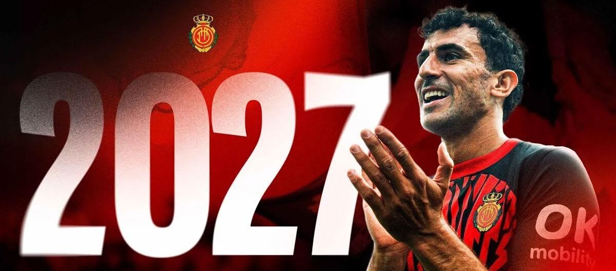 Mallorca completes contract extension with Spanish right-back Mateu Morey..