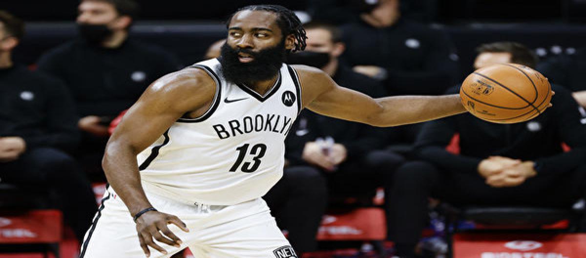 Harden put forward two conditions for staying with the team: hope for a 3-year maximum salary contract and ask the Clippers to strengthen the front line
