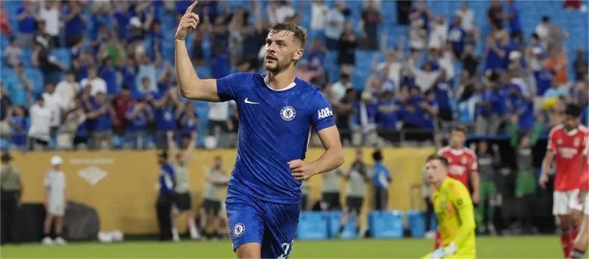 以必胜信念参与比赛　迪尤斯伯里·霍尔：球员们都充满斗志