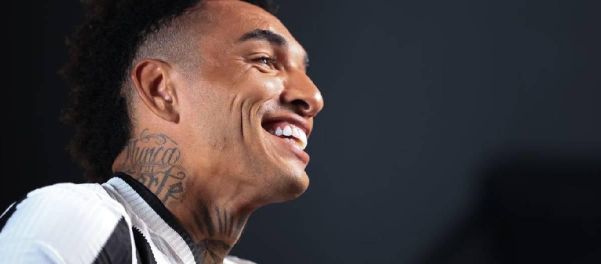 Igor Jesus is delighted to be joining Nottingham Forest