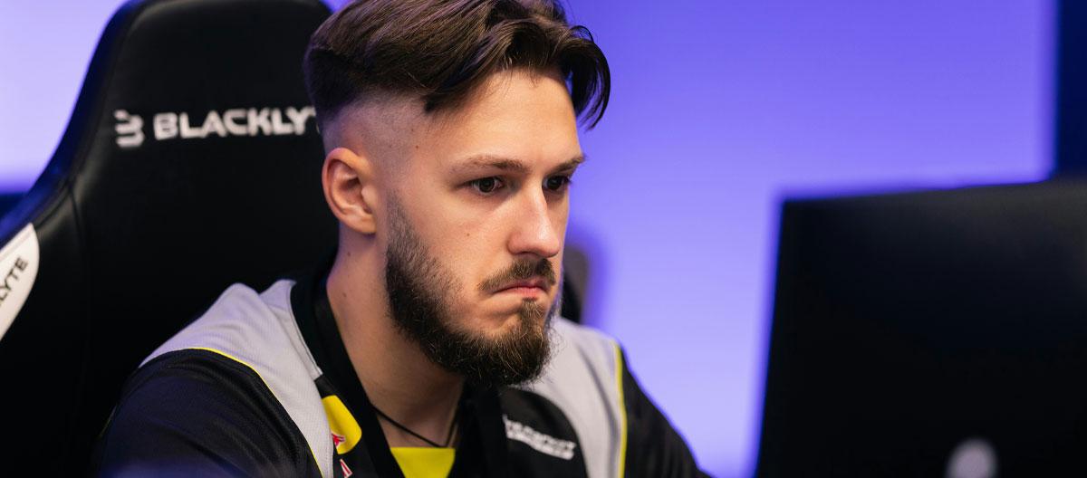 心理健康亮红灯，NAVI步枪手jL宣布暂时退圈..