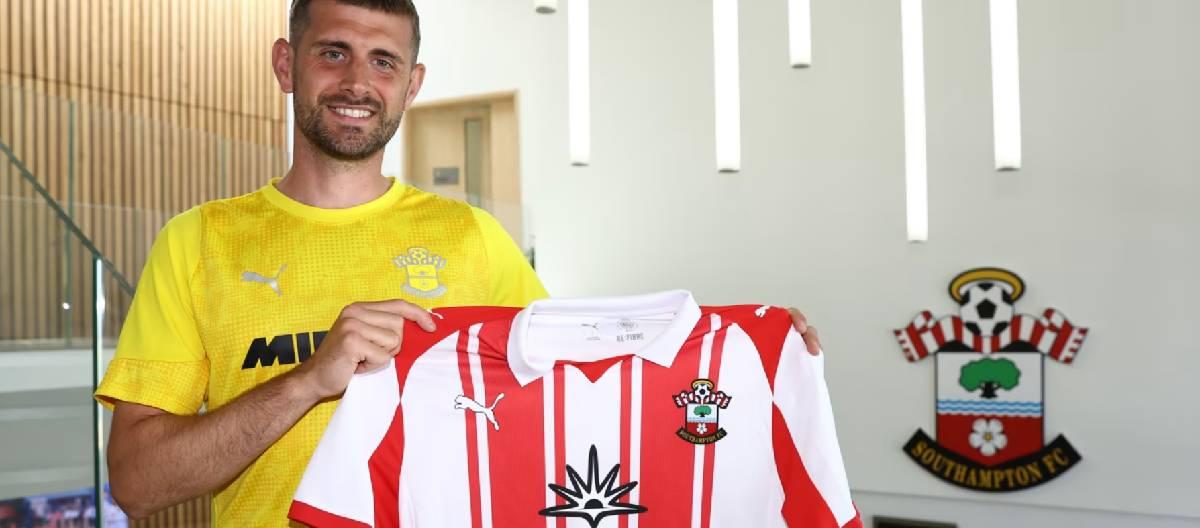 Jack Stephens has signed a new contract with the club until 2028