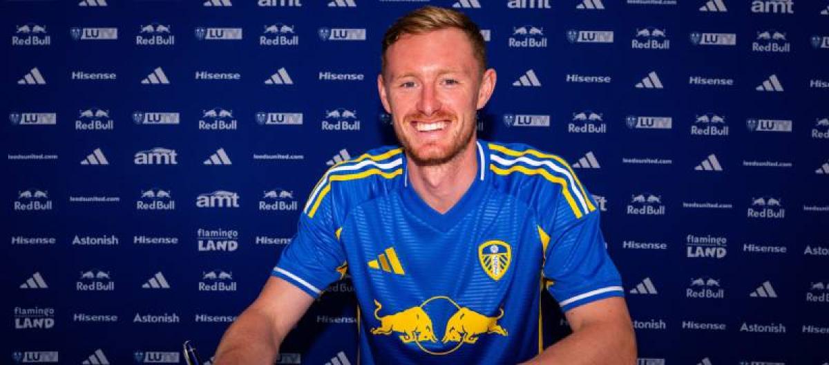 纽卡斯尔联中场肖恩·朗斯塔夫转会至利兹联