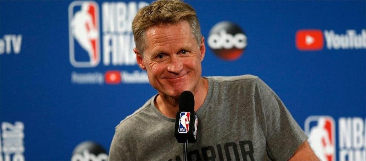 Steve Kerr recalls his early days as Golden State Warriors coach: It was chaos back then