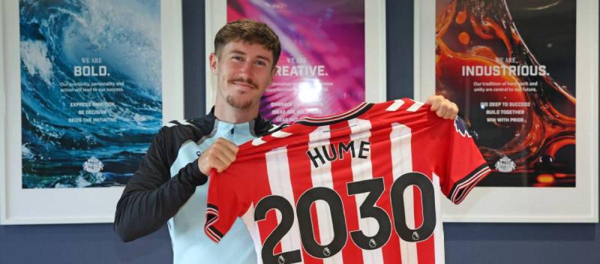 Trey Hume extends Sunderland contract until 2030
