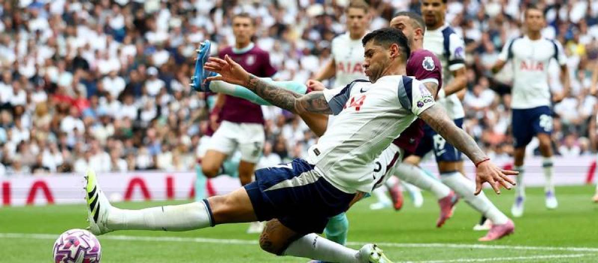 Tottenham captain Christian Romero signs new long-term contract