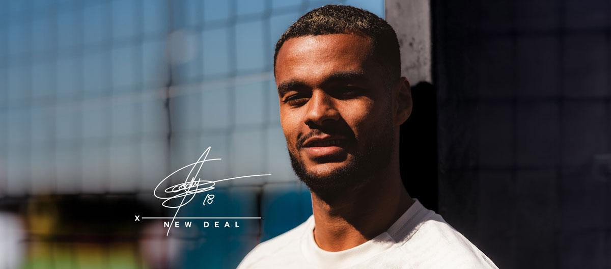 利物浦官宣与荷兰国脚前锋科迪·贾克波完成续约..