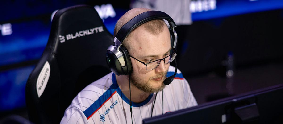 9INE announced that rifler phzy has been recalled back to Wildcard from loan earlier than expected..