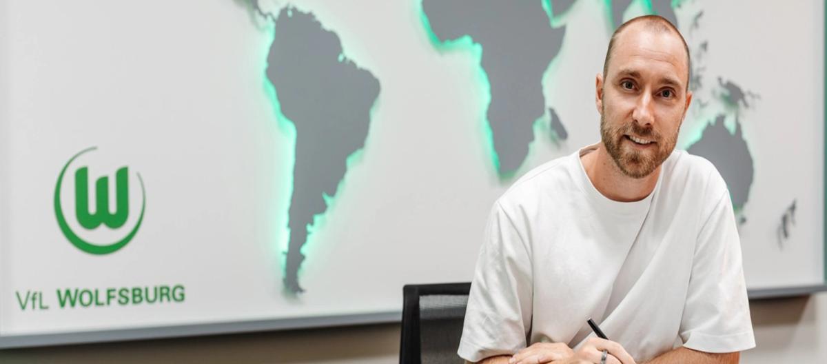 前曼联中场埃里克森以自由身加盟沃尔夫斯堡，将身披24号球衣