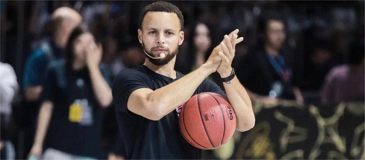 Curry builds confidence with his personal style and strength. He admits he once longed for a stronger physique.