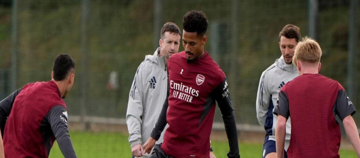 Romano: Arsenal raises offer, hopes to renew Saliba's contract until 2026