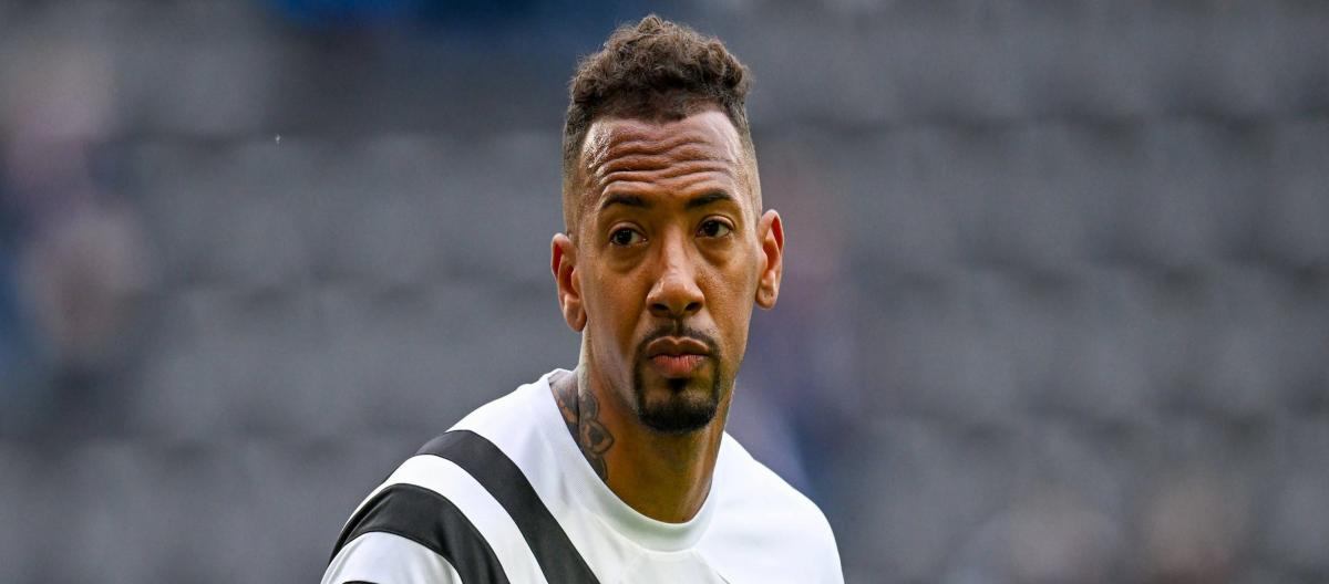 German legendary defender Boateng announced his retirement at the age of 37