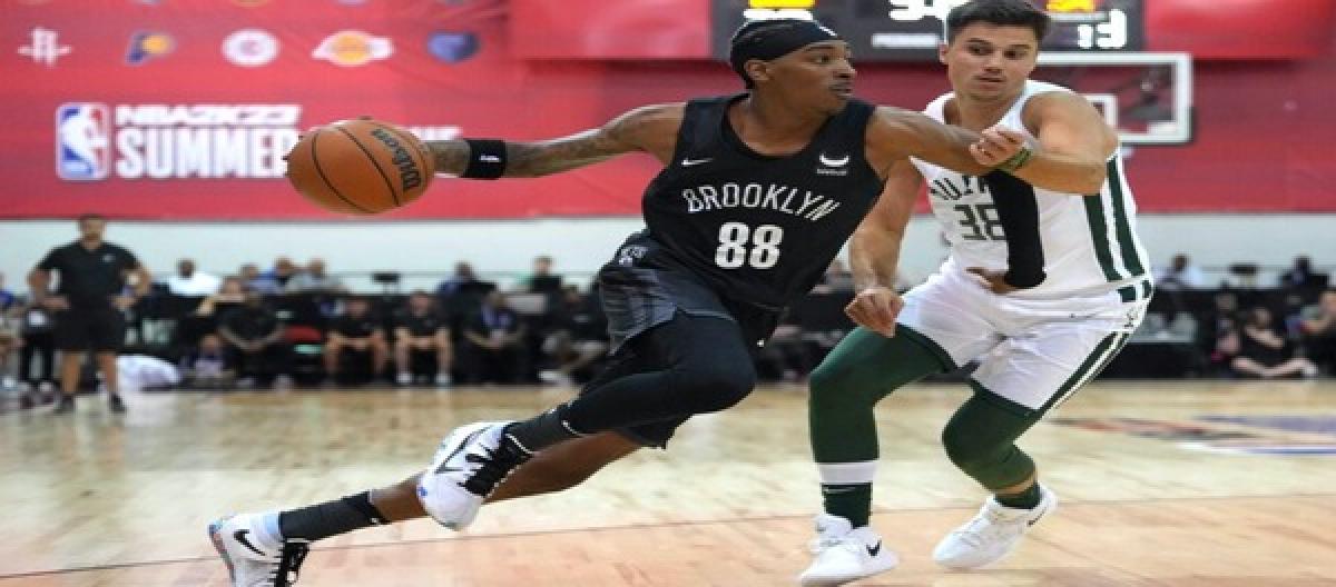 Knicks sign D-League forward Williams