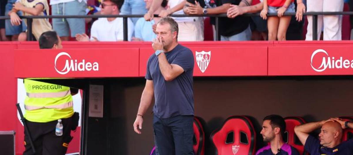 巴塞罗那主帅汉西·弗利克希望球队在失利中吸取教训