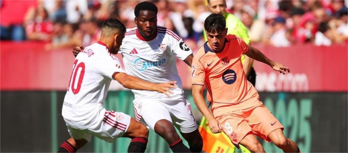 La Liga - Rashford scores as Barcelona loses 4-1 to Sevilla