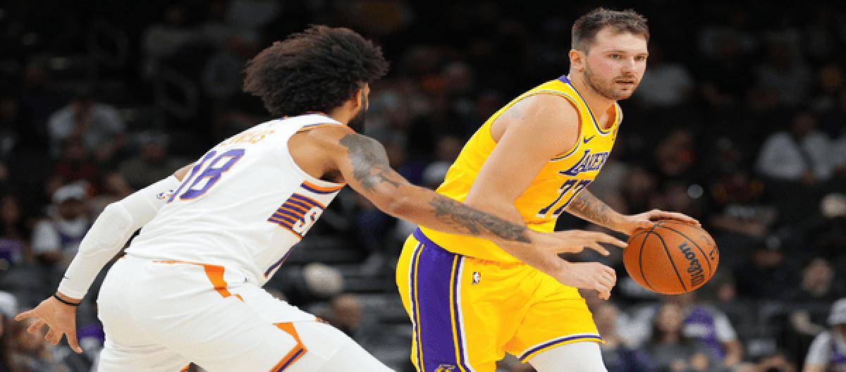 Lakers lost to Suns 104-113; Doncic and Reeves combined for 50 points but couldn't save the team