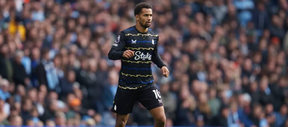 大卫·莫耶斯对伊利曼·恩迪亚在比赛中的优异表现给予了高度肯定