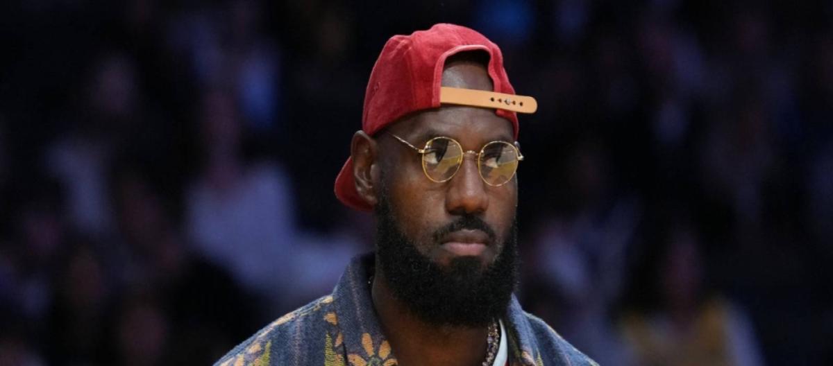 詹姆斯已从发展联盟正式回归，将于周一全面参与湖人合练