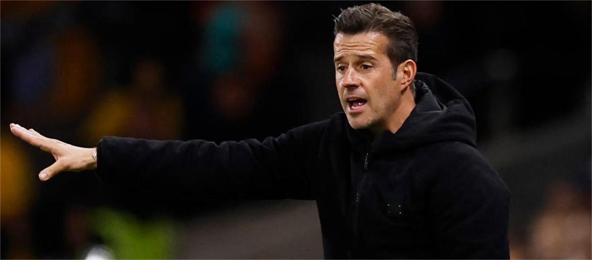 Rodrigo Muniz is injured; Marco Silva says there are still different options in the forward line.