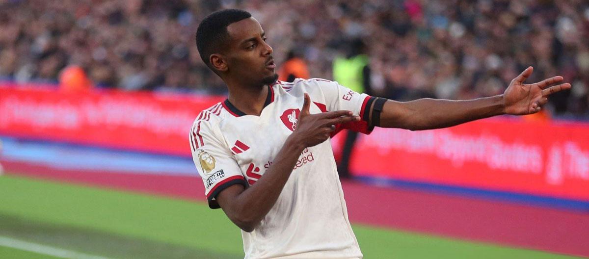 ◤Premier League◢ Alexander Isak scores and ends goal drought as Liverpool return to winning ways with a 0-2 away win against 10-men West Ham United..