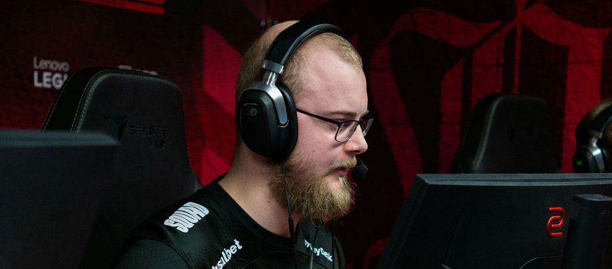 Wildcard AWP-er phzy officially returns to 9INE in the most chaotic Counter Strike 2 (CS2) transfer of the second half of 2025..