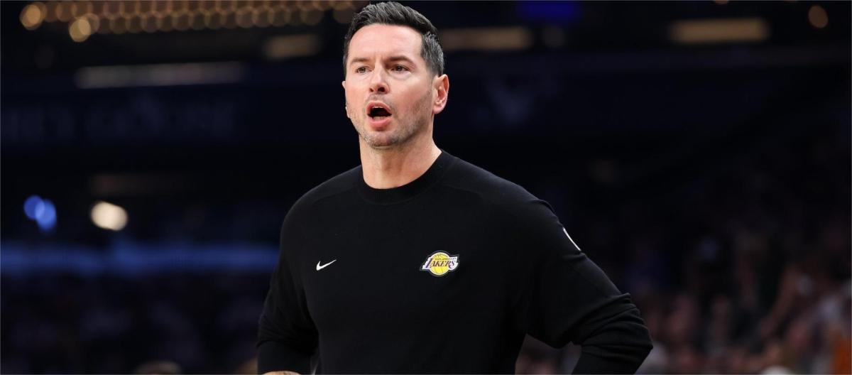 Lakers narrowly defeat Suns: Redick says we didn't let turnovers break us.