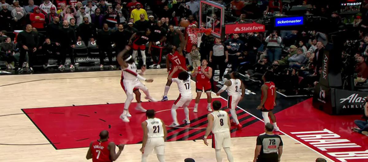 阿夫迪亚41分闪亮全场 开拓者以103-102险胜火箭