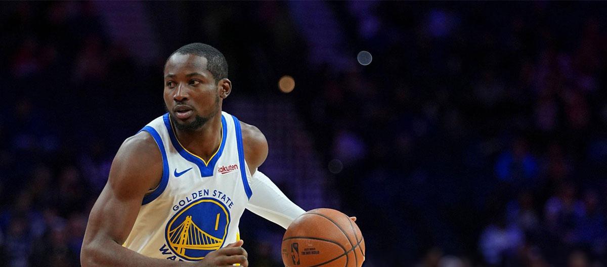 Shams Charania：乔纳森·库明加已正式向金州勇士队提交交易申请。