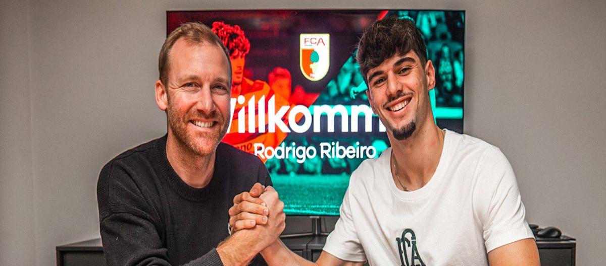 Official: Augsburg have signed Portuguese striker Rodrigo Ribeiro on loan, with a buy-out fee of €6 million.