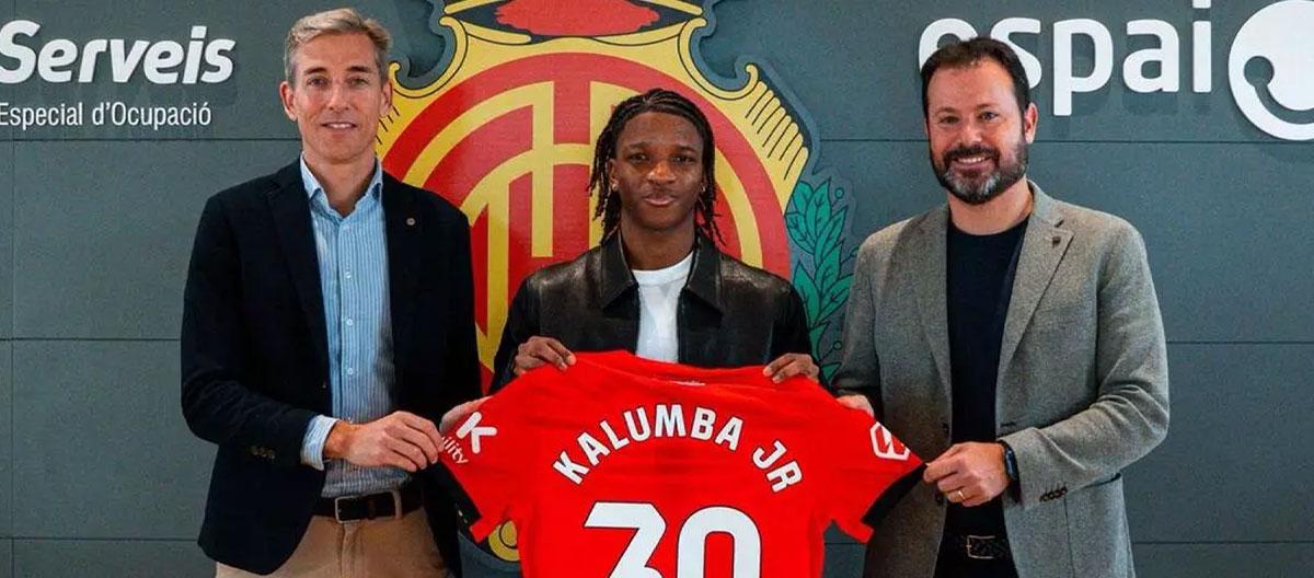 Mallorca officially announce the signing of Angers' France U21s international winger Justin Kalumba..