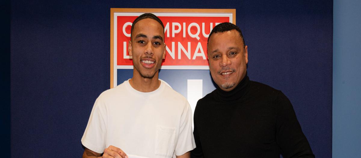 Lyon officially announced the signing of Danish rising star Noah Naltai to a four-and-a-half-year contract.