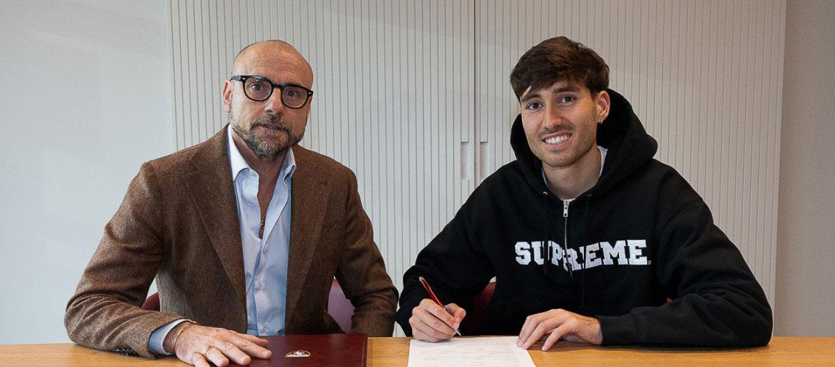 宾菲卡西班牙U21国脚级左后卫拉斐尔·奥布拉多尔租借加盟都灵..