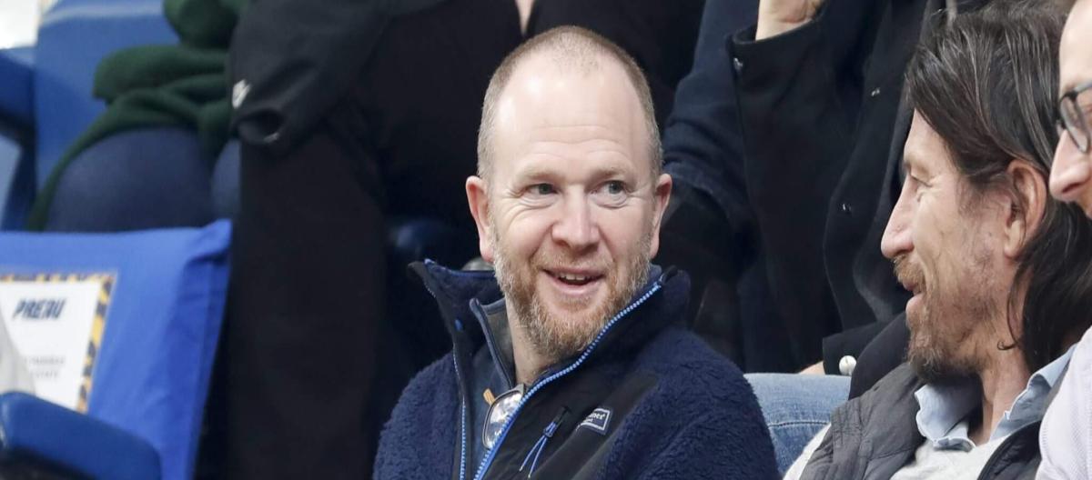 TA：快船已与篮球运营总裁劳伦斯·弗兰克续约4年