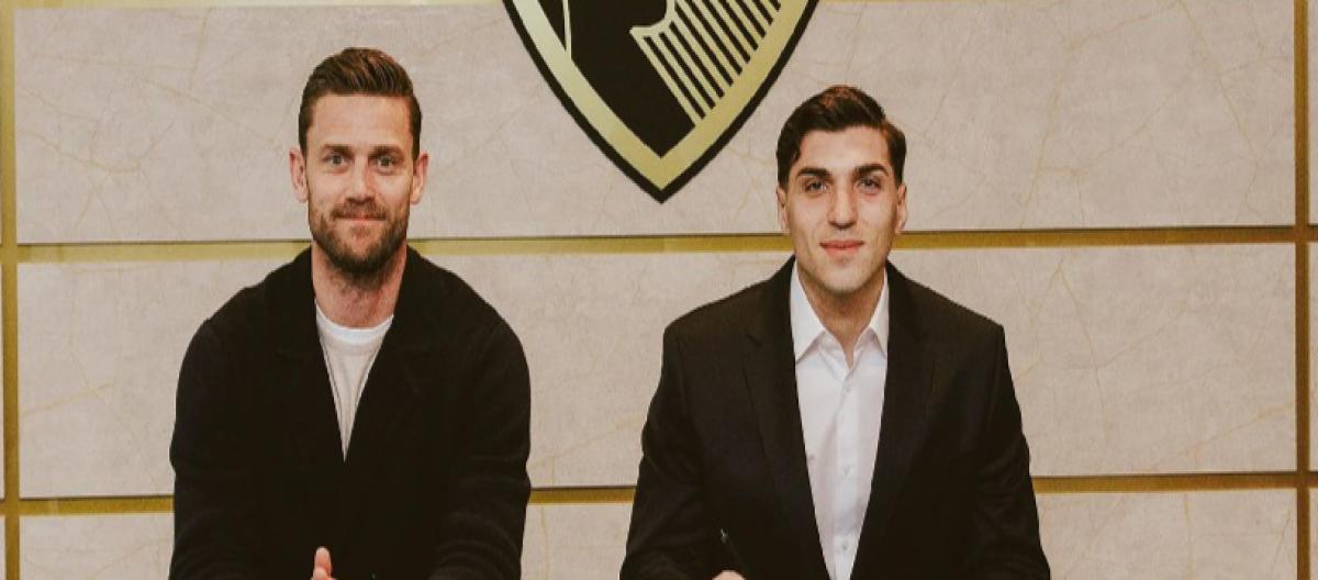 伯恩茅斯一口气连签两人，曼达斯和拉扬双双来投