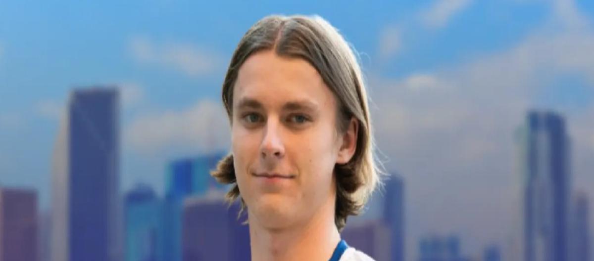 9INE Official: shield has been relegated to the bench, and his position has been taken over by flayy.